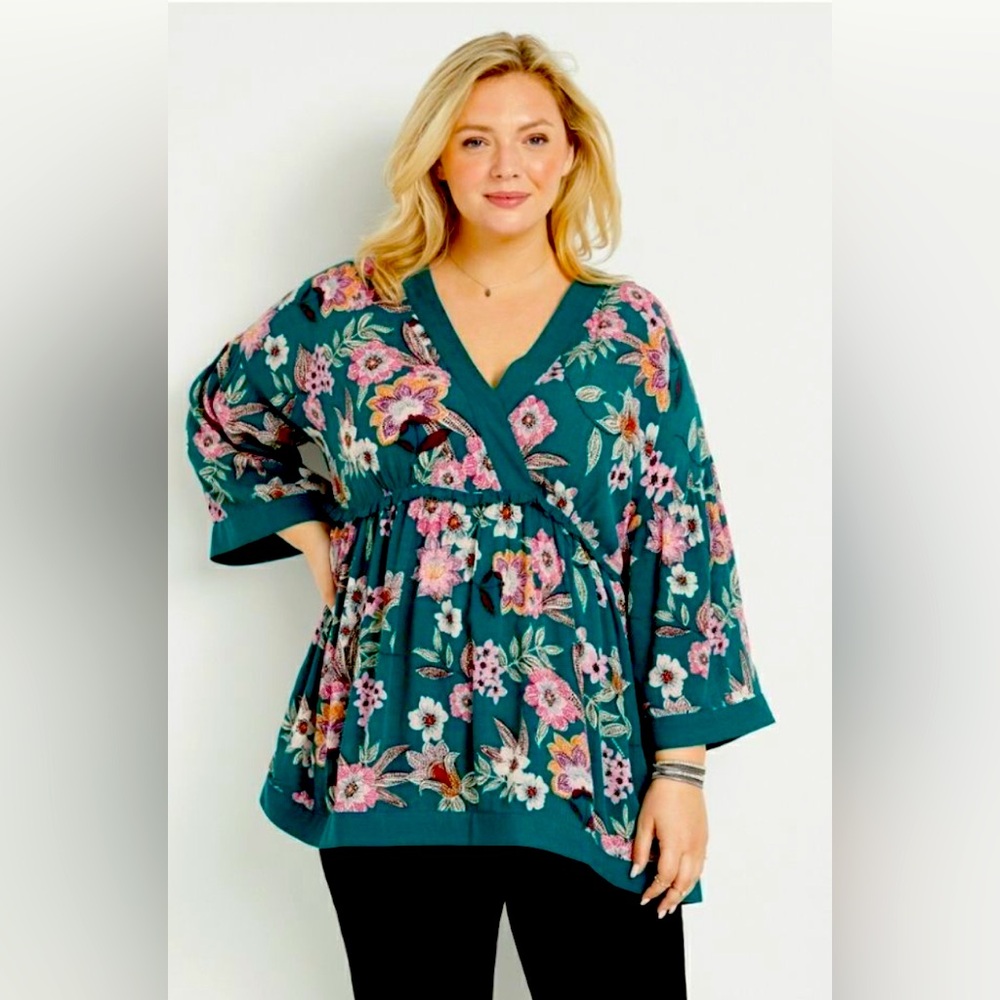 NWOT Maurice’s Floral Bell Sleeve Blouse Small